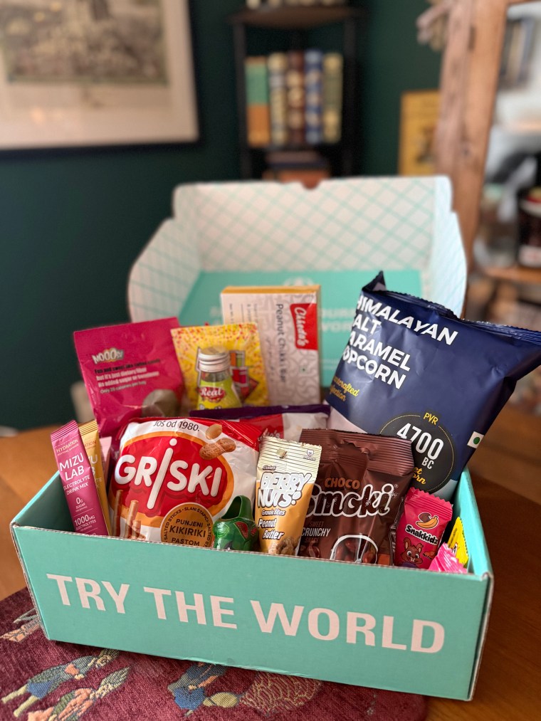 Try The World Snack Box Review: Is It Worth It + Coupon&nbsp;Code!